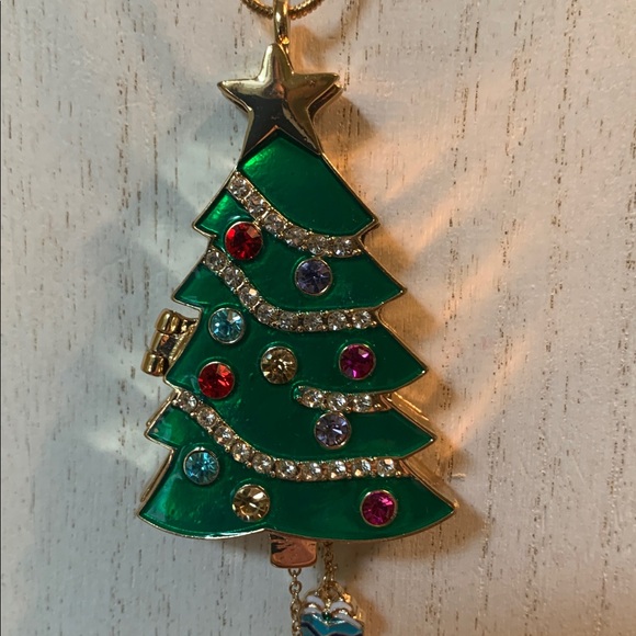 Christmas Tree Necklace - Picture 4 of 8